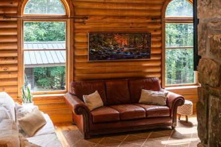 Cozy 2 Bedroom Cabin Nestled In Wooded Hideaway Monterey Luaran gambar