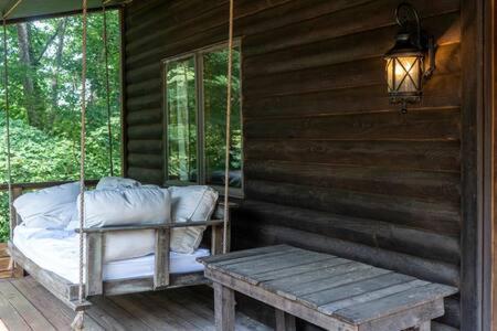 Cozy 2 Bedroom Cabin Nestled In Wooded Hideaway Monterey Luaran gambar
