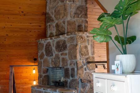Cozy 2 Bedroom Cabin Nestled In Wooded Hideaway Monterey Luaran gambar
