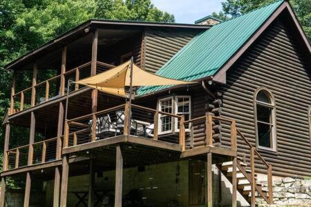 Cozy 2 Bedroom Cabin Nestled In Wooded Hideaway Monterey Luaran gambar